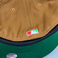 Holiday Sale SF Giants (LtBrown/NeonGreen/Red) NE Fitted w/ ‘00 InAug Season SP