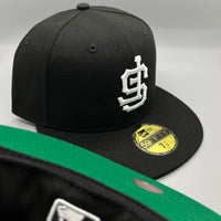 SF Giants “Upside Down” (Black/White) NE Fitted w/Green UV