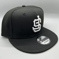 SF Giants “Upside Down” NE (Black/White) Snapback